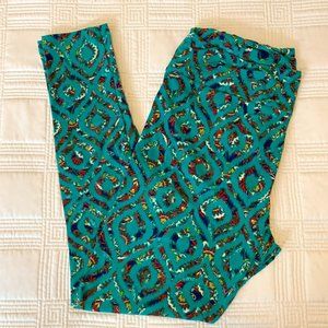 Gently Worn LuLaRoe Diamond-Like Design on Floral Background Leggings